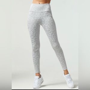 Blanc Noir New Leggings